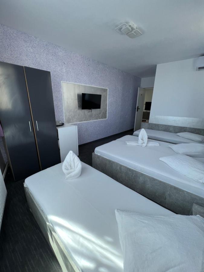 Hotel Miniom Constanta Exterior photo